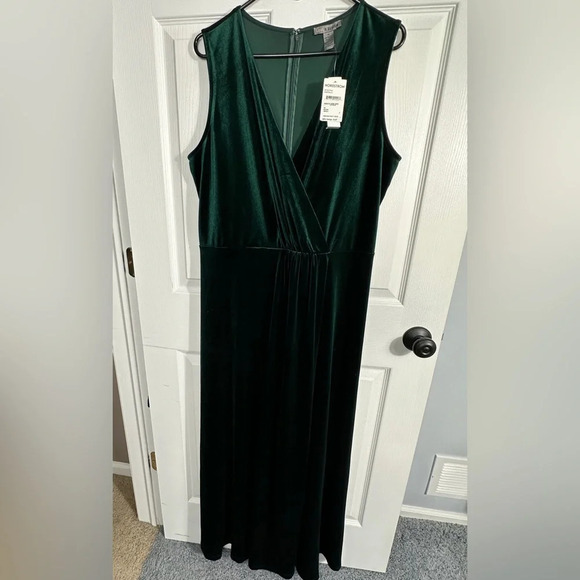 NEW with tags, Love‎ X Design size 1X emerald green velvet Rosalie maxi dress - Picture 1 of 11